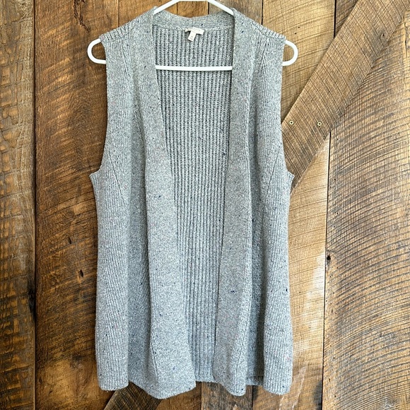 Talbots Sweaters - Talbots Womens cable knit sweater vest, size medium